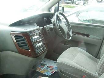 1999 Nissan Elgrand Images