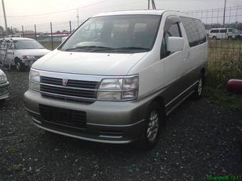 1999 Nissan Elgrand Pictures