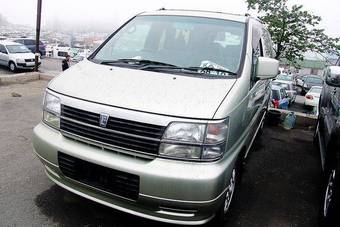 1999 Nissan Elgrand Pictures