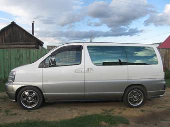 1999 Nissan Elgrand Pictures