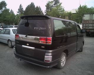 1999 Nissan Elgrand Pictures