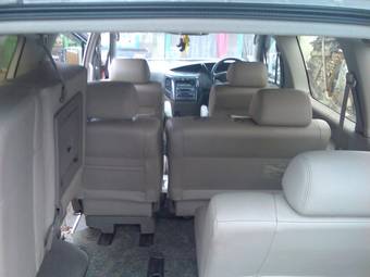 1999 Nissan Elgrand Pictures