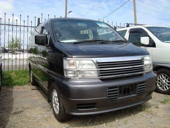 1999 Nissan Elgrand Images