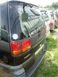 1999 Nissan Elgrand Pictures