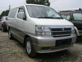 1999 Nissan Elgrand Photos