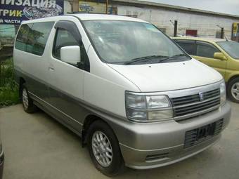 1999 Nissan Elgrand Pictures