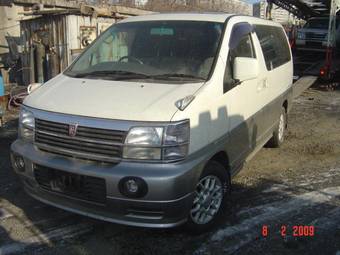 1999 Nissan Elgrand Photos