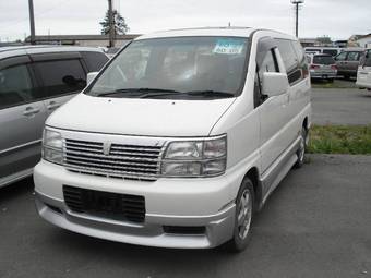 1999 Nissan Elgrand Pictures