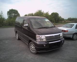 1999 Nissan Elgrand Pictures