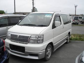 1999 Nissan Elgrand Pics