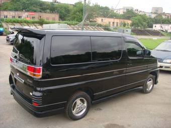 1999 Nissan Elgrand Pictures