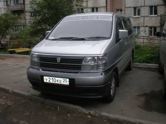 1999 Nissan Elgrand Photos