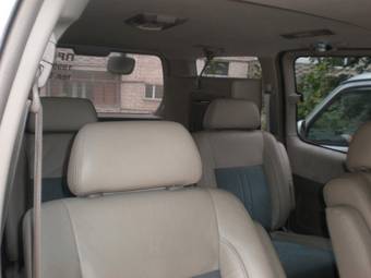 1999 Nissan Elgrand Photos