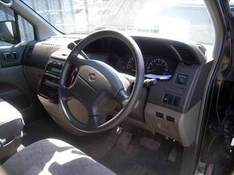 1999 Nissan Elgrand Pictures