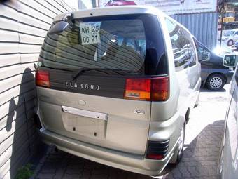 1999 Nissan Elgrand Photos