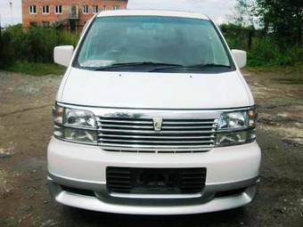 1999 Nissan Elgrand Pictures