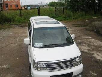 1999 Nissan Elgrand Photos