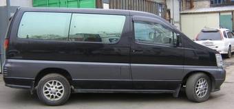 1999 Nissan Elgrand Photos