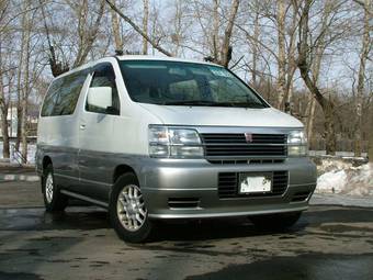 1999 Nissan Elgrand Images