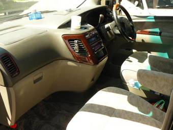 1999 Nissan Elgrand Pics