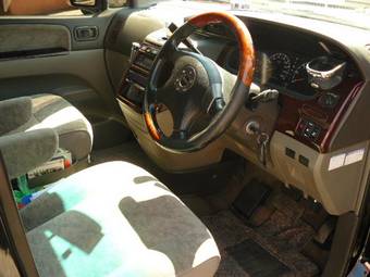 1999 Nissan Elgrand Pictures