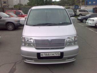 1999 Nissan Elgrand Pictures