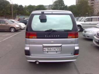 1999 Nissan Elgrand Photos