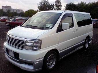 1999 Nissan Elgrand Pictures