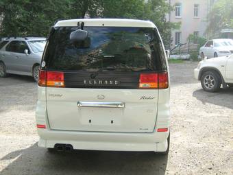 1999 Nissan Elgrand Photos