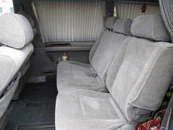 1999 Nissan Elgrand Photos