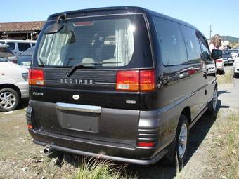 1999 Nissan Elgrand Photos