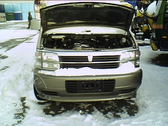 2000 Nissan Elgrand
