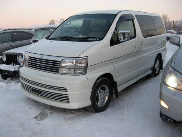 2000 Nissan Elgrand
