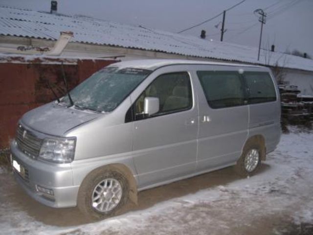 2000 Nissan Elgrand