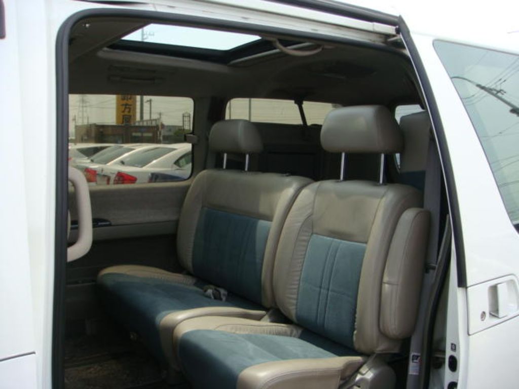2000 Nissan Elgrand