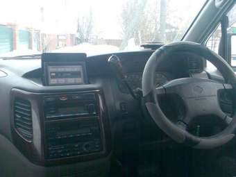 2000 Elgrand