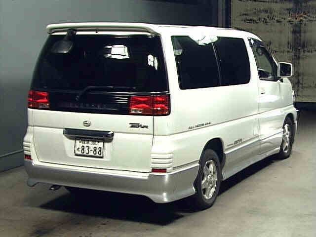 2000 Nissan Elgrand
