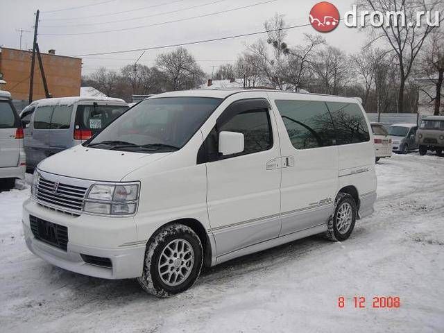 2000 Nissan Elgrand