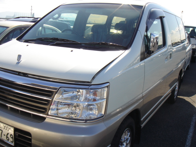 2000 Nissan Elgrand For Sale