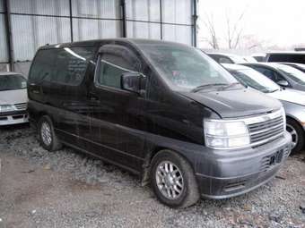 2000 Nissan Elgrand Pictures