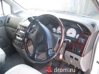 2000 Nissan Elgrand For Sale