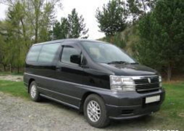 2000 Nissan Elgrand