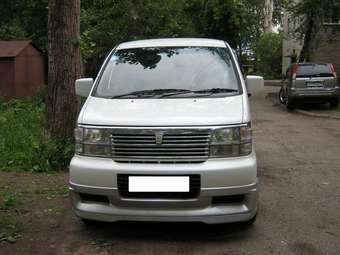 2000 Nissan Elgrand