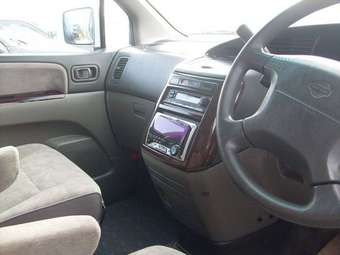 2000 Nissan Elgrand Photos