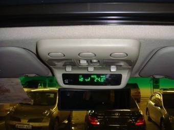 2000 Nissan Elgrand Pictures