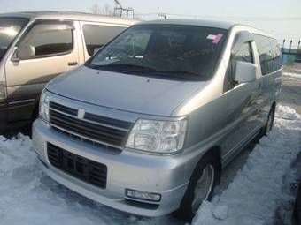 2000 Nissan Elgrand Pictures