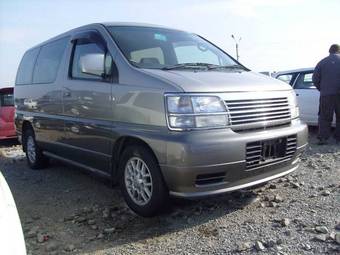 2000 Nissan Elgrand Pictures