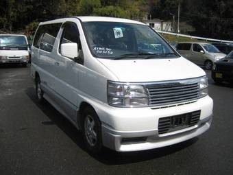 2000 Nissan Elgrand Images