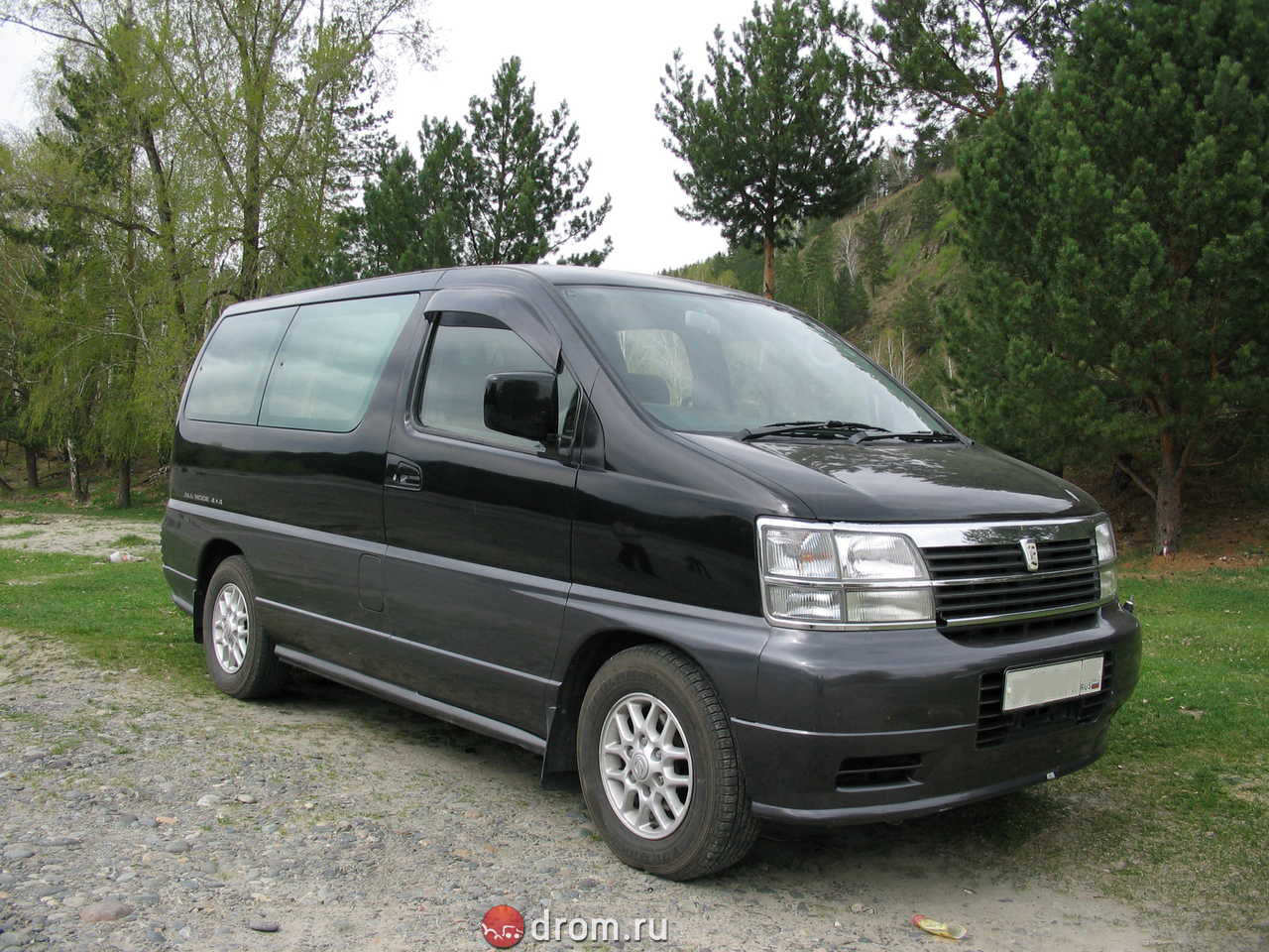 Nissan elgrand левый руль