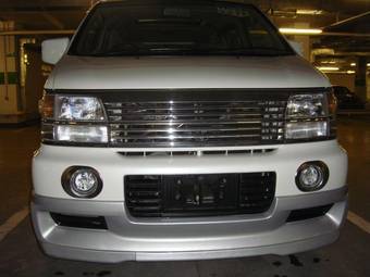 2000 Nissan Elgrand Pictures